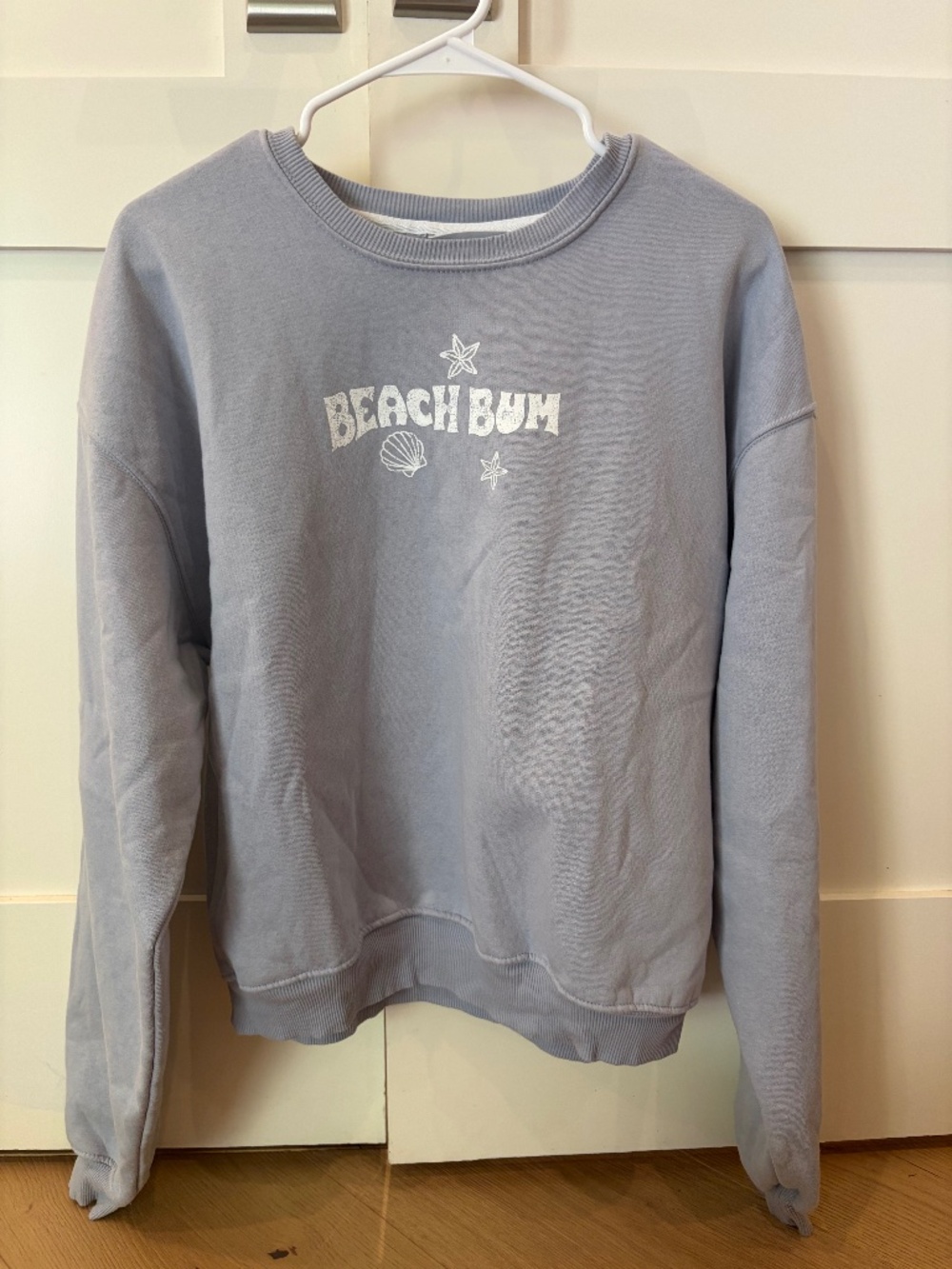 Target Beach Bum Graphic Sweatshirt | Light Blue Crewneck Pullover